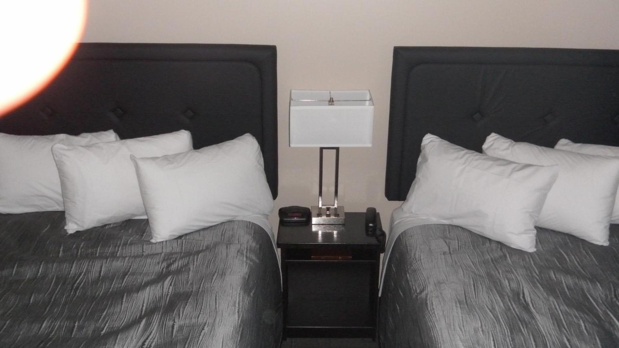 Stampeder Inn Ponoka Zimmer foto